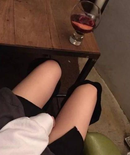 【推荐】【5.3w收藏】《穿成顶流的隐婚妻》作者：秦皇