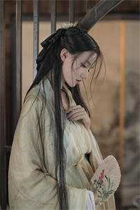 《玻璃宫（出轨H）》by圆灰与尘（完结1v1）小三 破镜重圆 锋利御姐×暖男负心汉