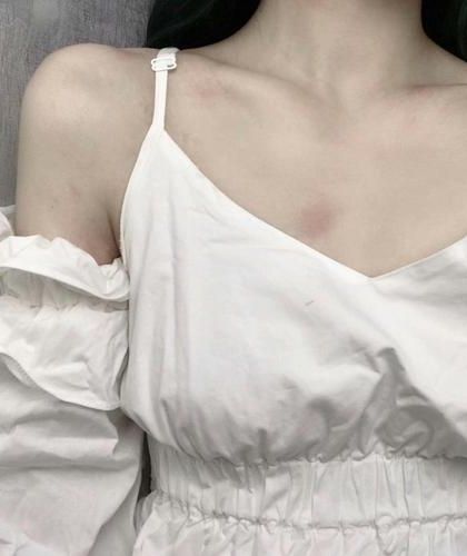 高冷前男友怎么变成黏人小狼狗了（又名：出狱后，我成为了前男友的心尖宠）