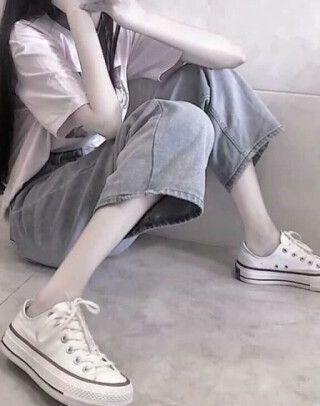 《欢迎来到灵师学院》作者：伸出圆手