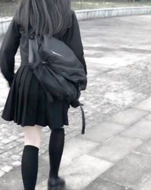 【付费短篇】庶妹大婚我惊艳全场作者：麦麦