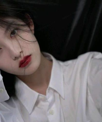 《远方起风又起雾》梁若微